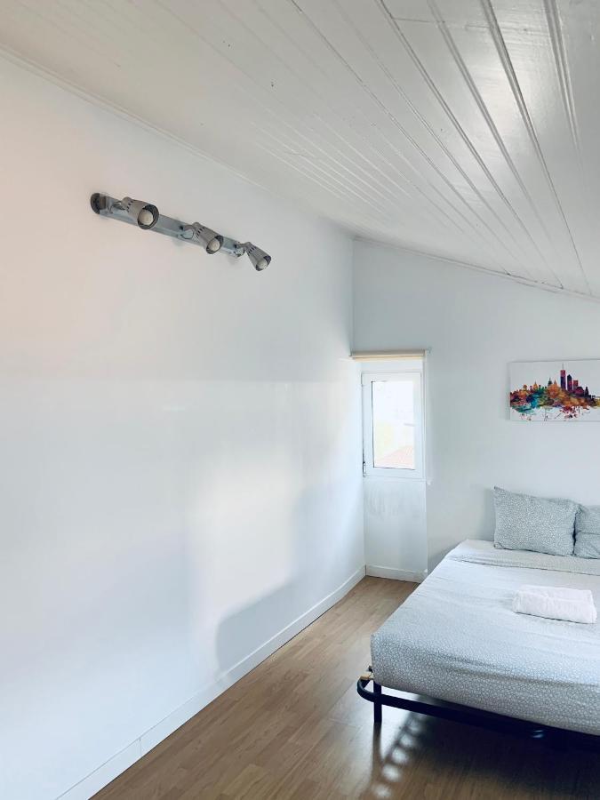 Restelo House Shared Appartment Algés Buitenkant foto